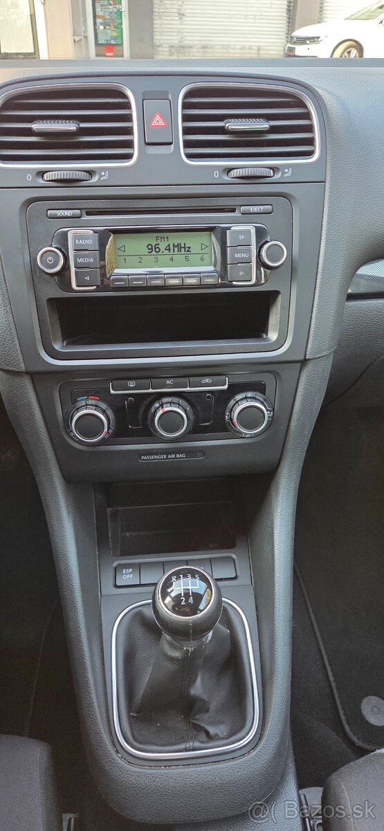 Volkswagen Golf 6 1.4MPI - 9