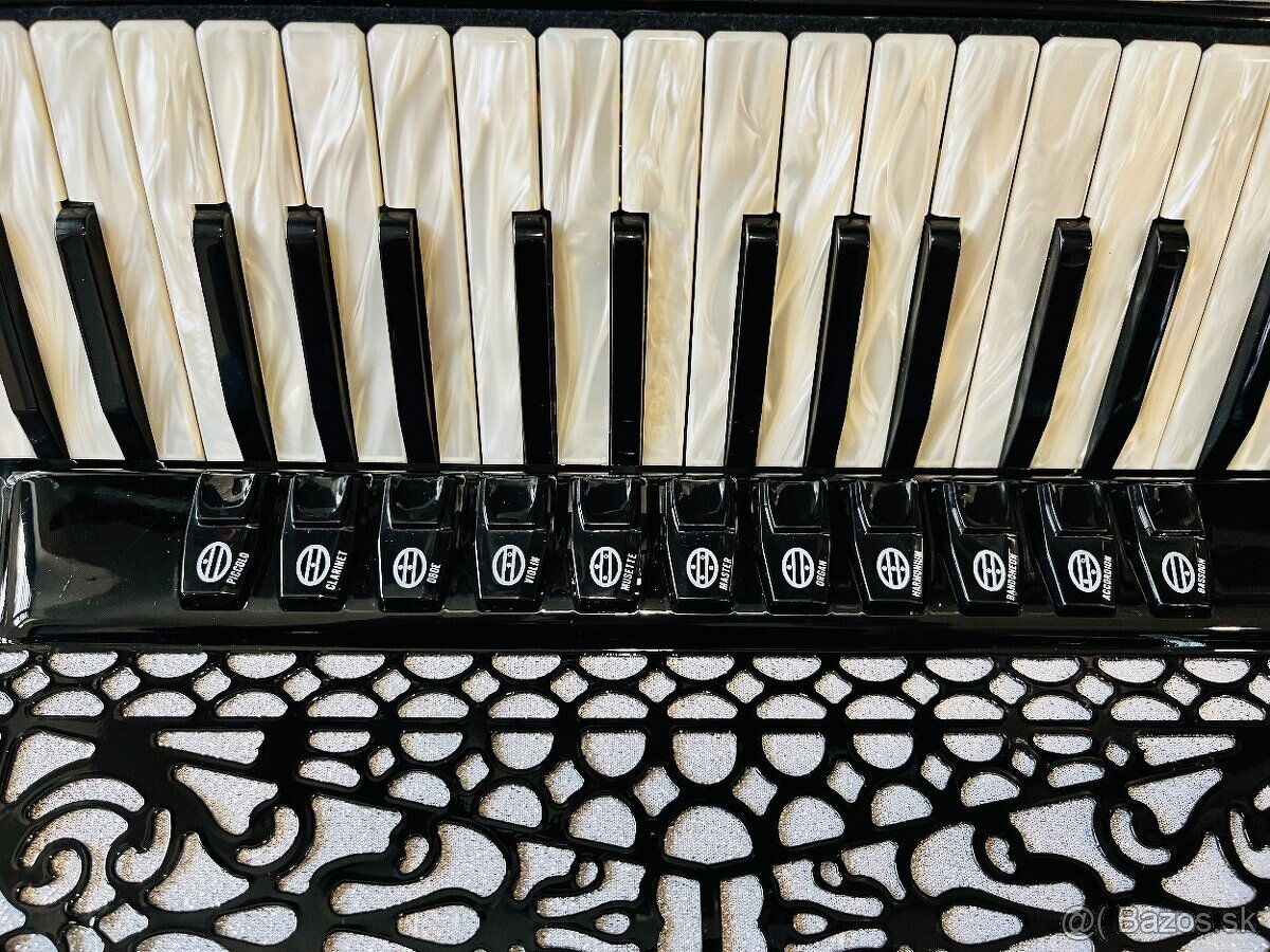 Predám profesionálny akordeón Borsini Wienna 374- 96 basový - 9