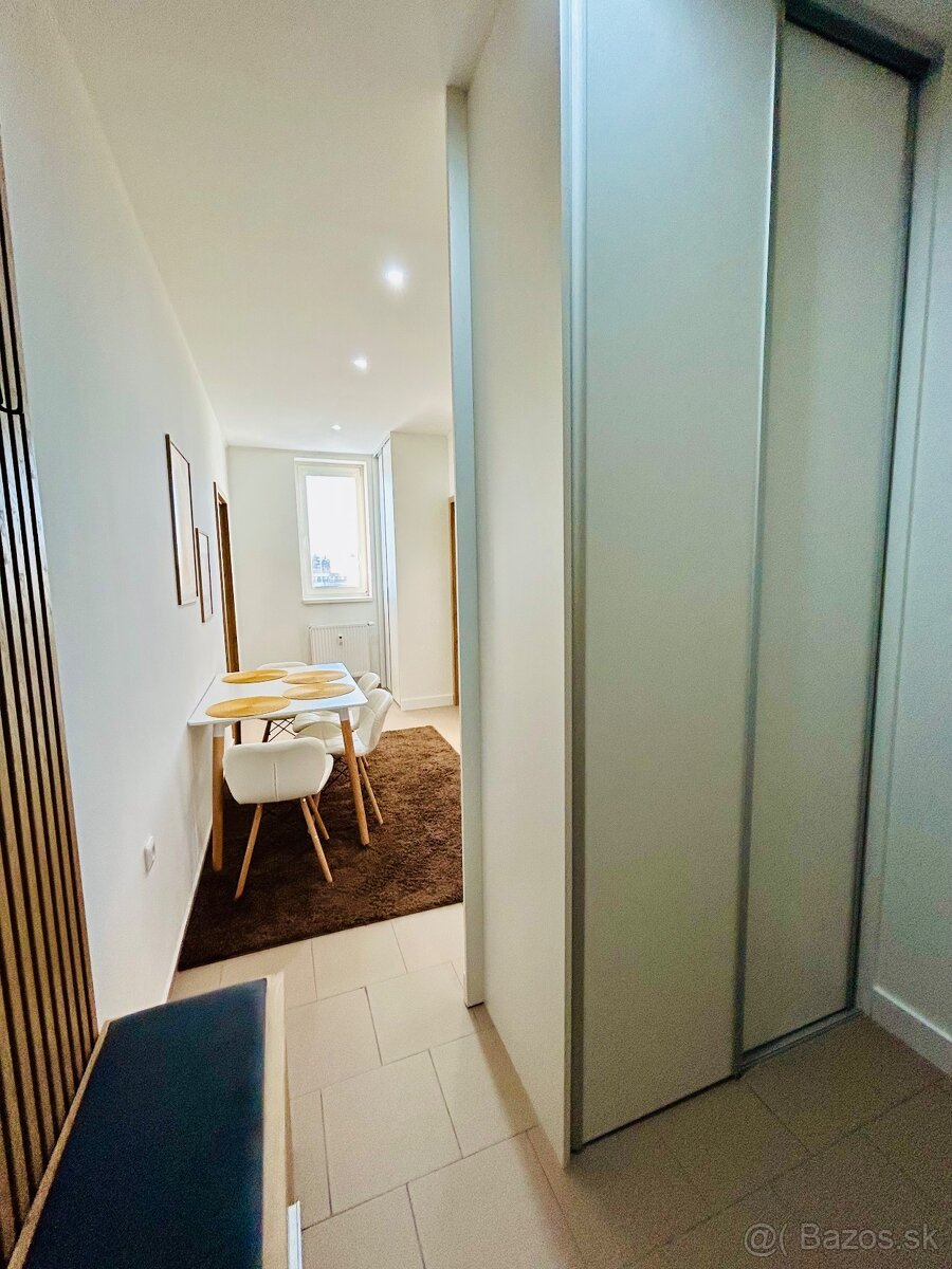 1 a pol izbový byt, 49m2, Prievidza - 9