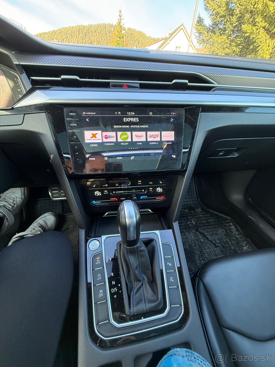 VW Arteon 2.0 TSI R 235kw SB odpocet DPH - 9