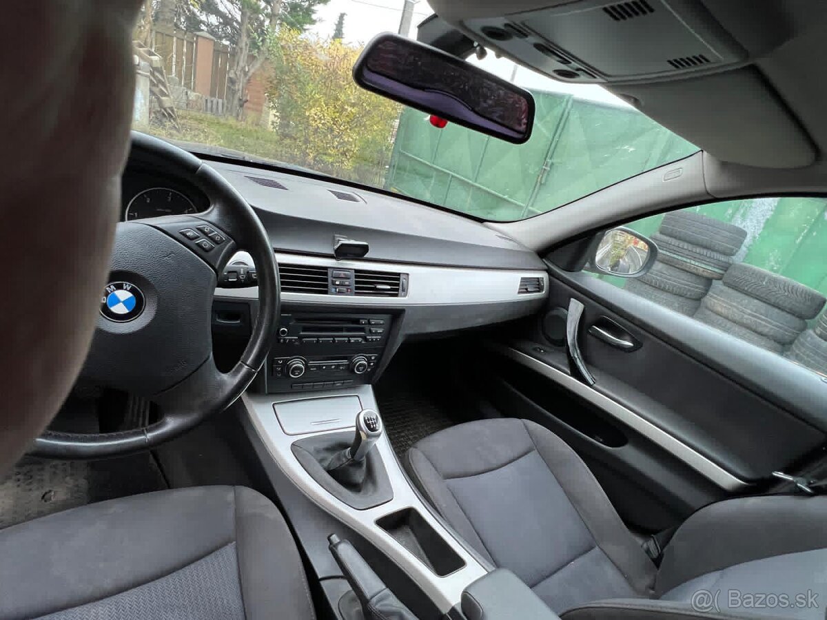 BMW 318D Touring (E91) – nepojazdné - 9