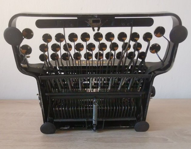 Starožitný písací stroj Corona 3 z roku 1924 - 9