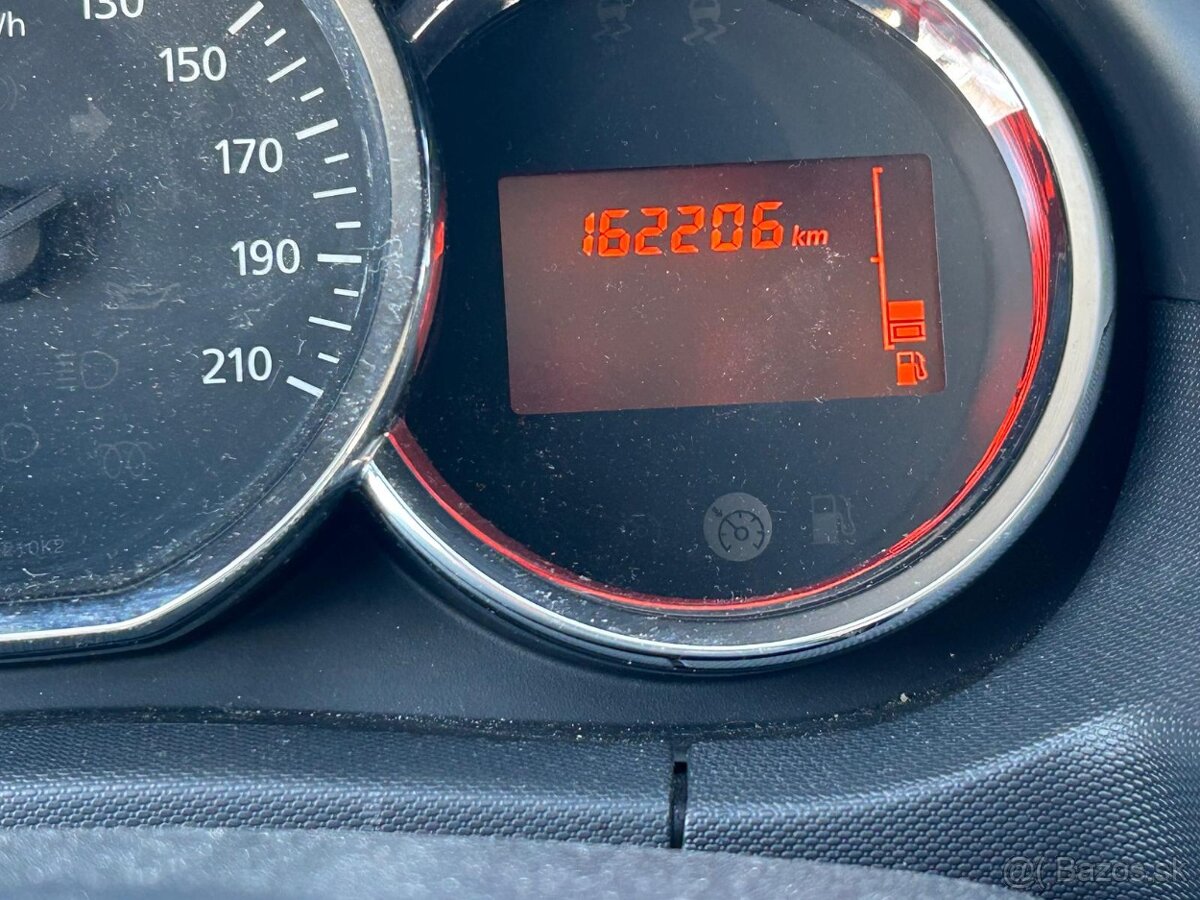 Dacia Duster 1.5 dCi 80 kW - 9