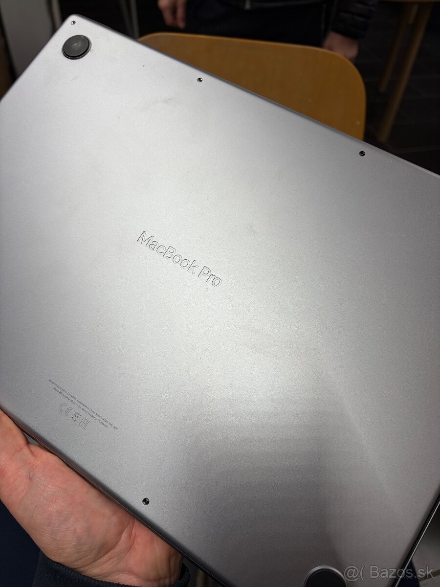 Apple Macbook M1 Max 64gb 2TB bateria 87% - 9