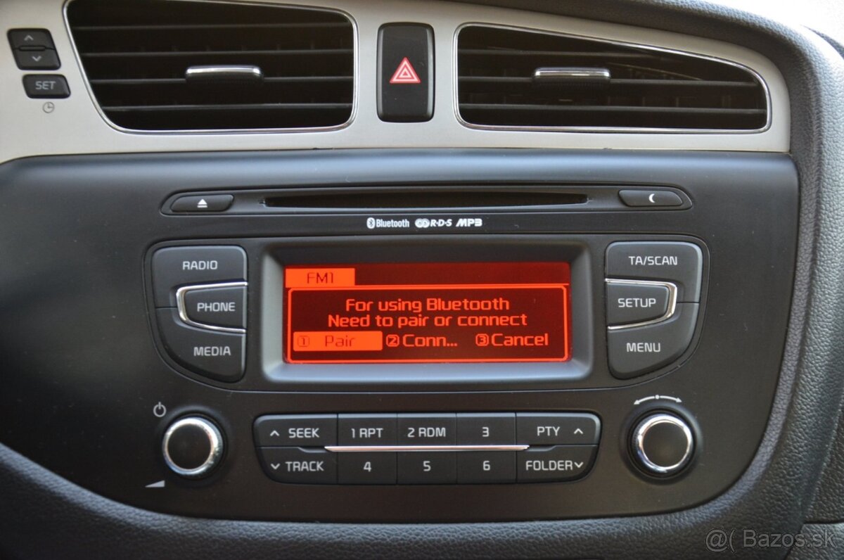 KIA Cee’d 1.6 CRDi, SR. voz - 9