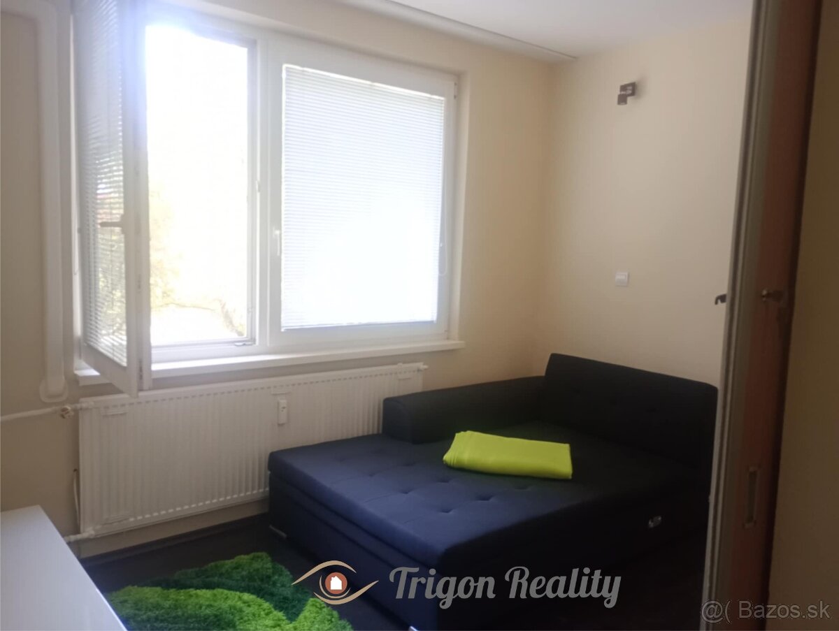 Veľký 1 izbový byt VII sídlisko – Komárno - 9