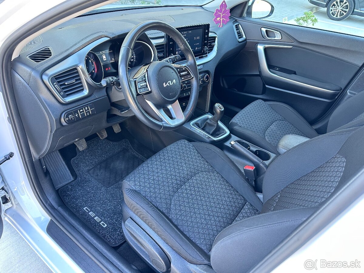 Kia Ceed 1.5 T-GDi Gold - 9