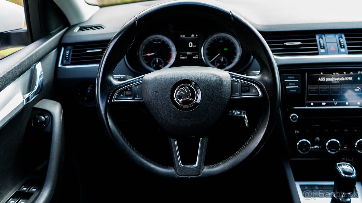 Škoda Octavia Combi 1.6 TDI Style DSG - 9