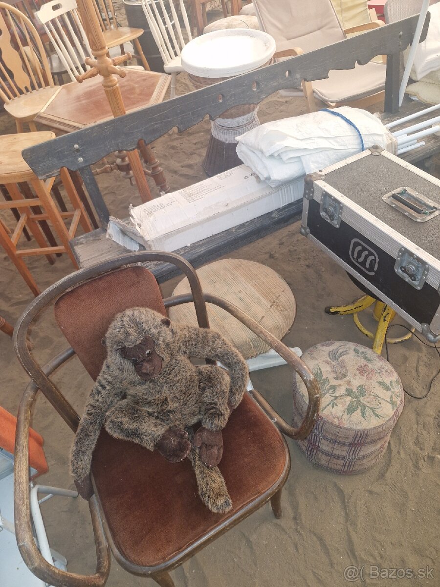 Stoličky kresla nabytok - 9