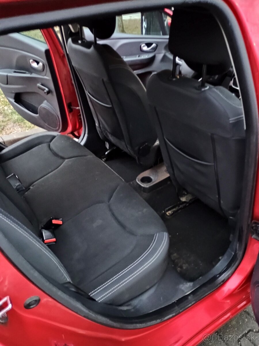 predám Renault Clio Grandtour 2018 - 9