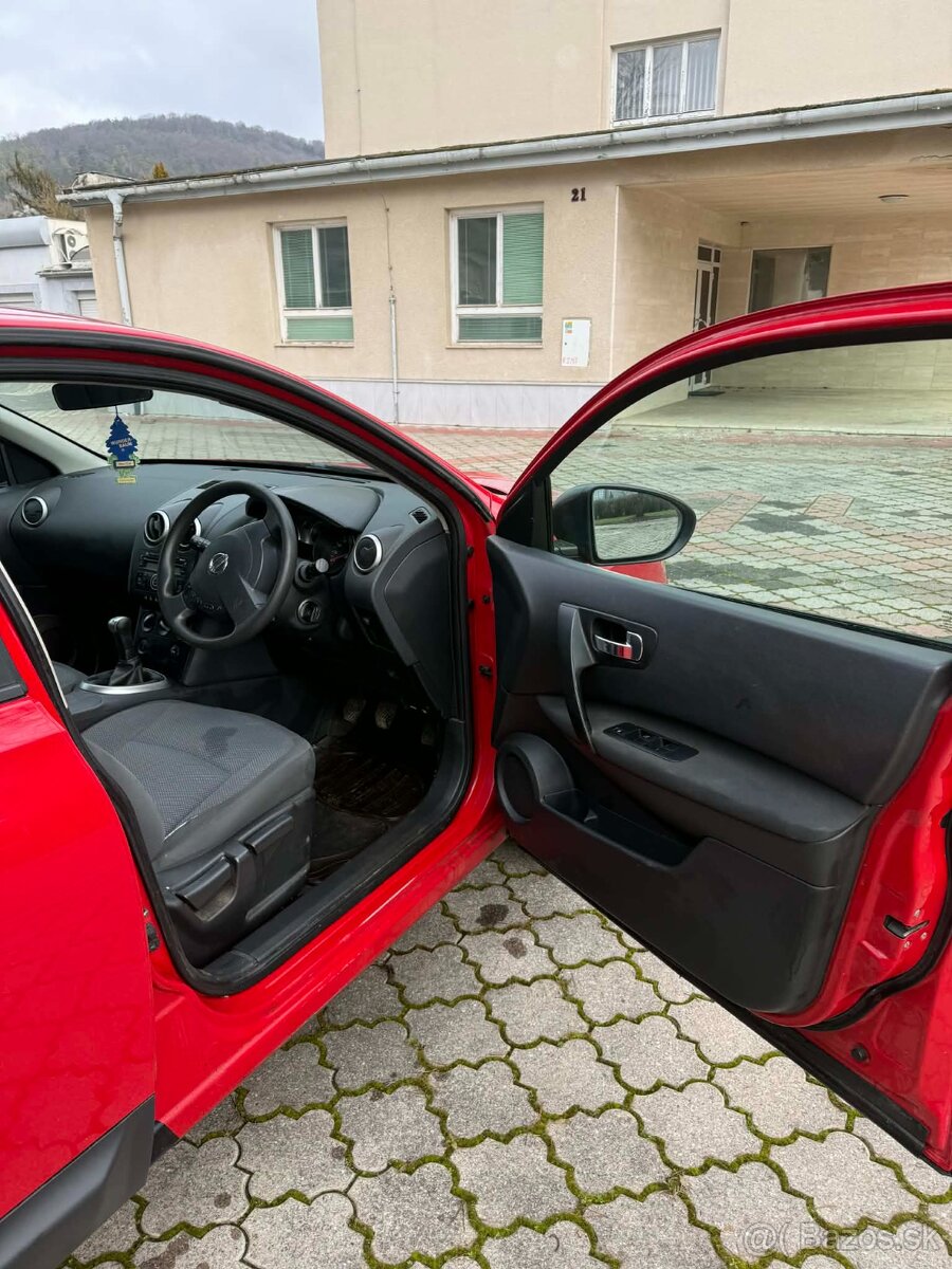Nissan quashqai 1.6 - 9