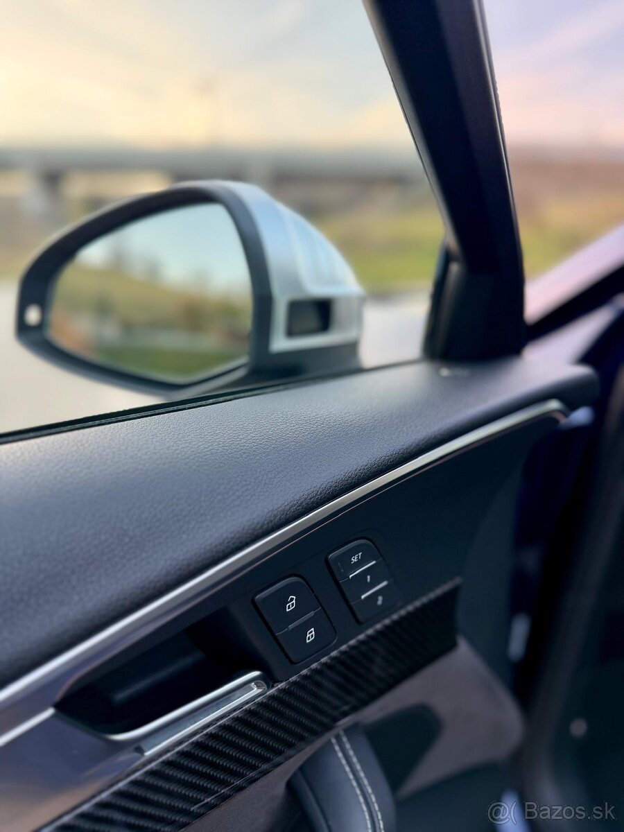 Audi RS4 Avant B9 quattro 59tis km CERAMIC CARBON VAM R1 - 9