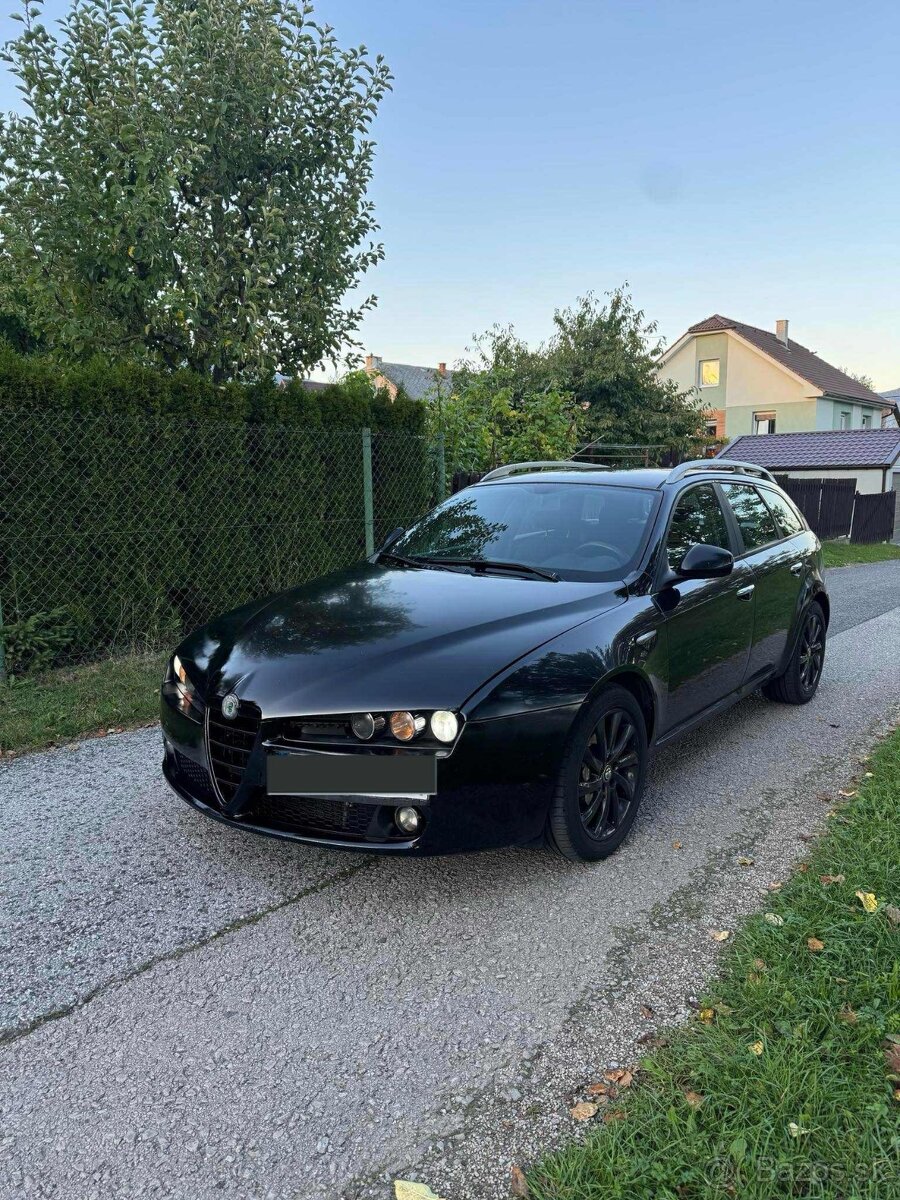 Alfa Romeo 159 Sportwagon 2,0 JTD 125KW RV2012 - 9