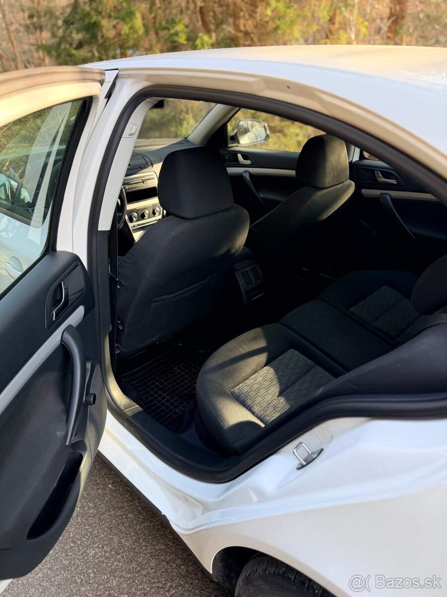 Škoda octavia 2 2.0tdi facelift - 9