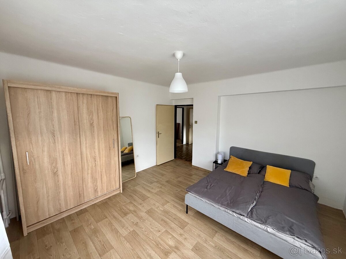 Ubytovanie / Ubytovňa v Banskej Bystrici - Rodinný dom - 9