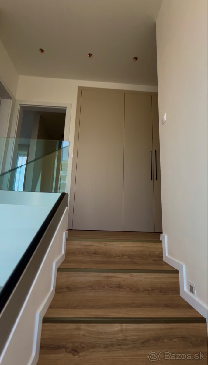 Rodinný dom na predaj Štúrovo - 9