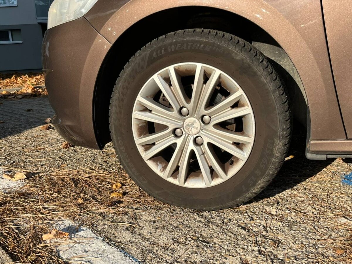 Peugeot 301 1.6 HDI - 9