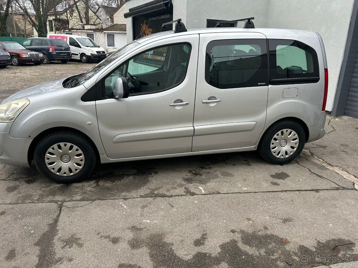 CITROEN BERLINGO 1,6HDI 5 MIESTNA VERZIA MULTISPACE - 9