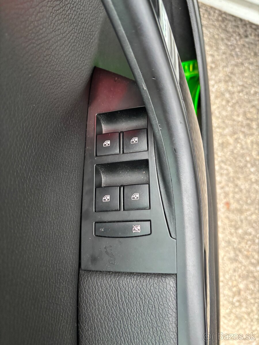 Predám Opel Astra 1.7 CDTi kombi - 9