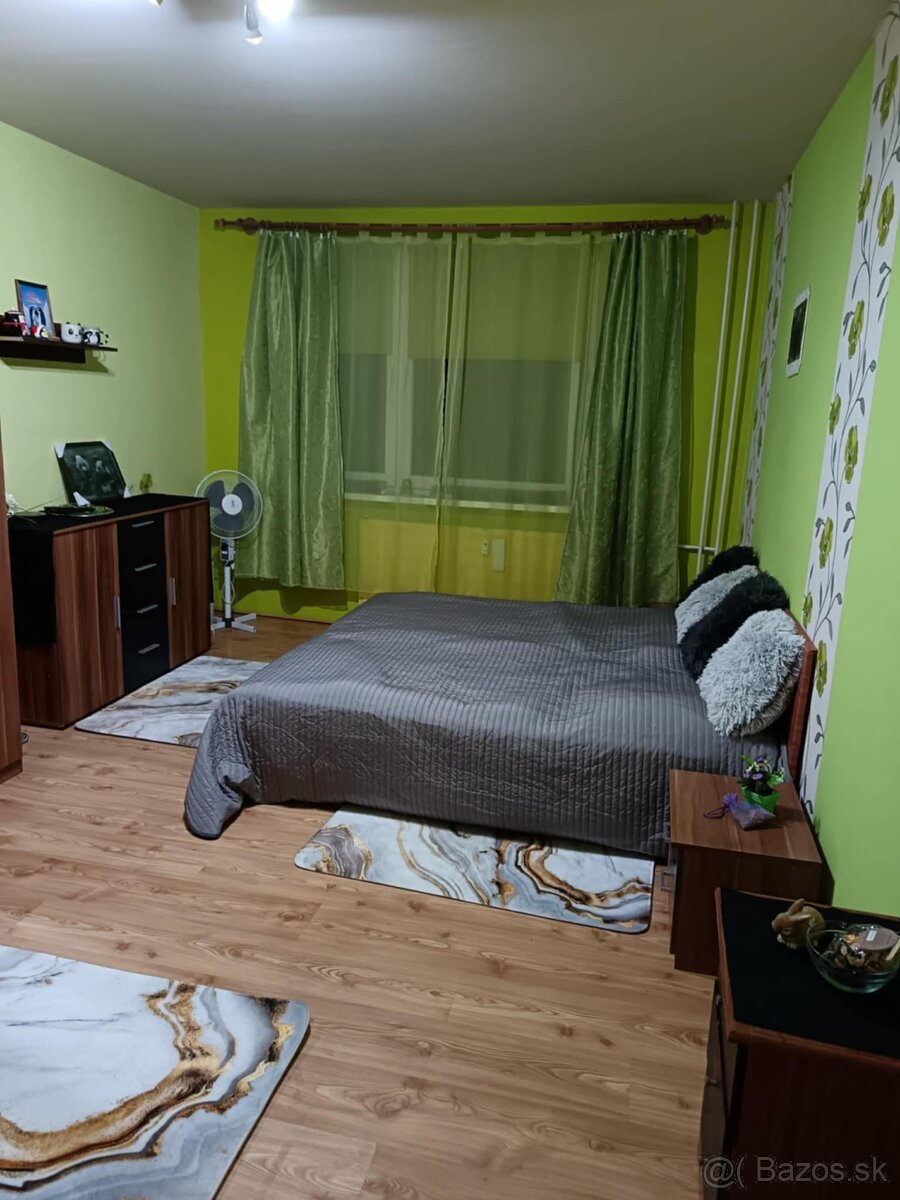 Prenájom 2 iz. byt Levice - Mochovská - 9