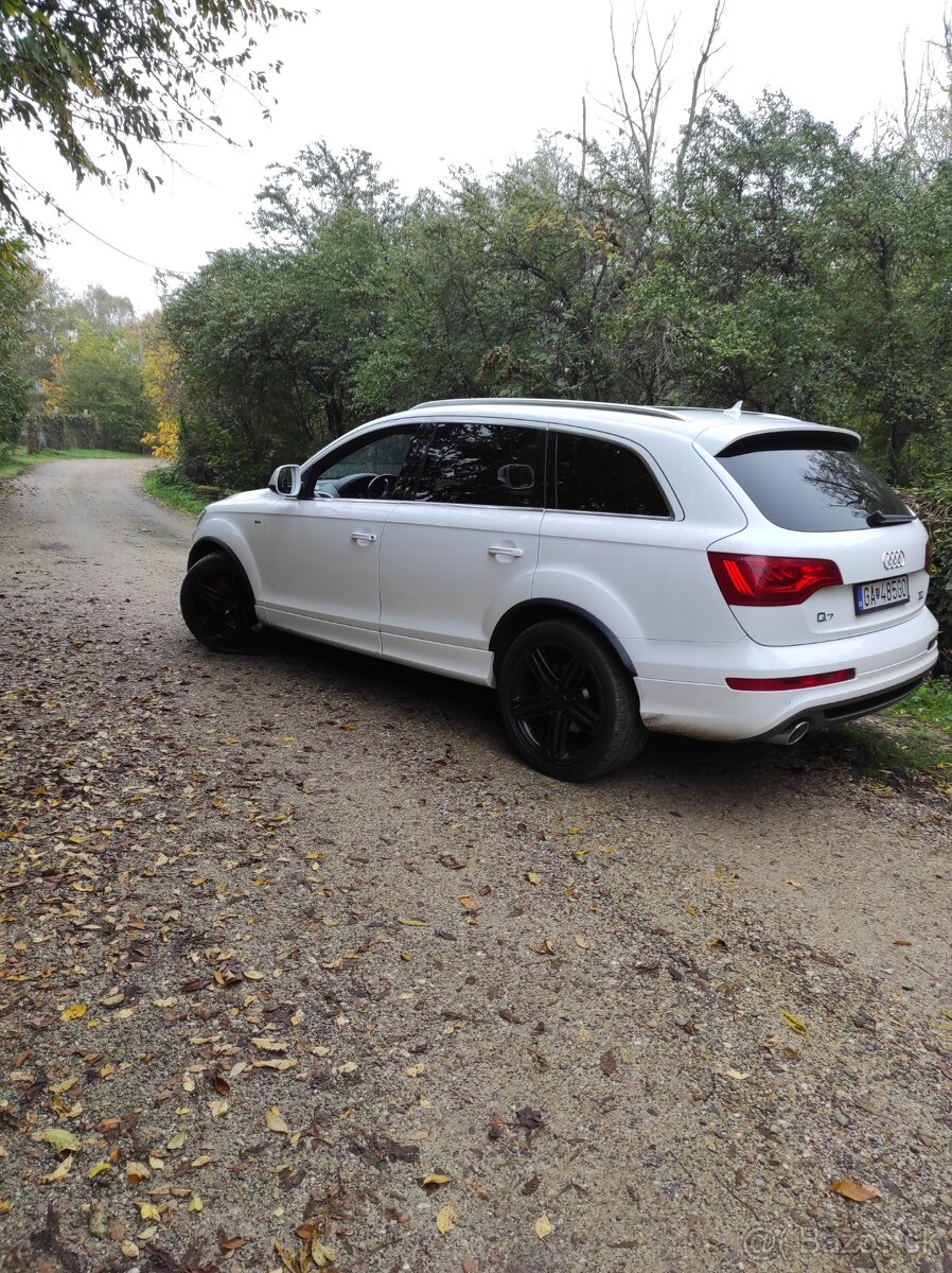 Audi q7 s line qvatro - 9