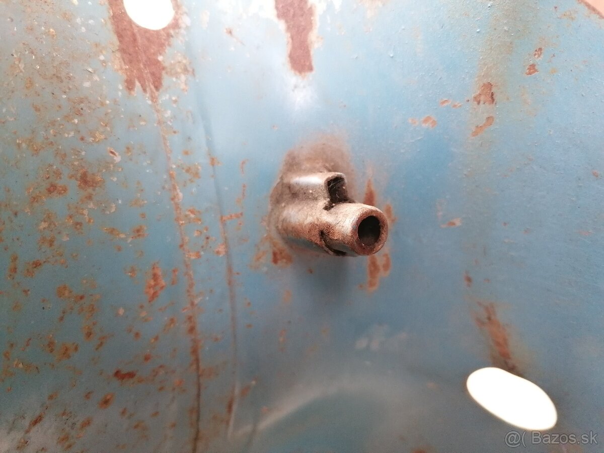 Predám vrchný plech na Jawa 05 - 9