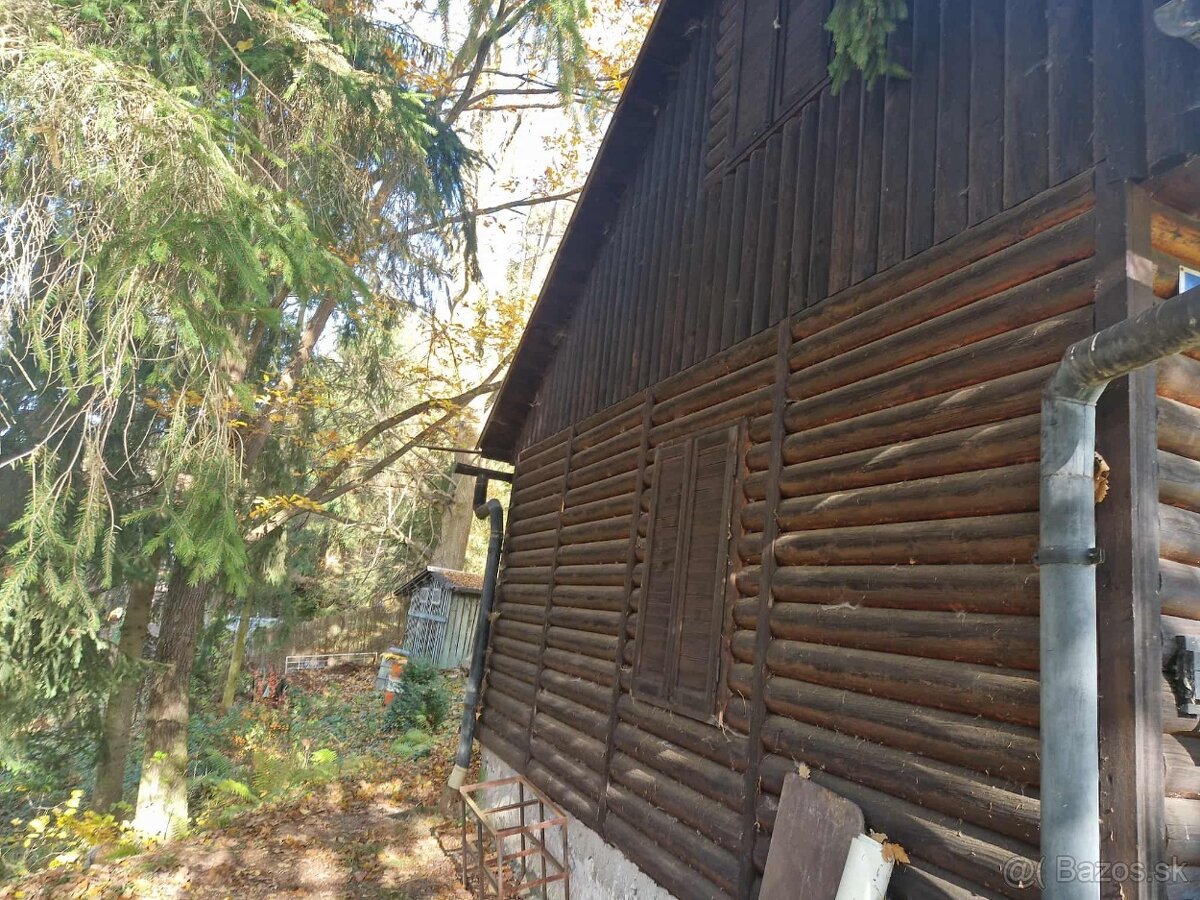 Na predaj zrubová chata so záhradou 1633 m2 v obci Bartošová - 9