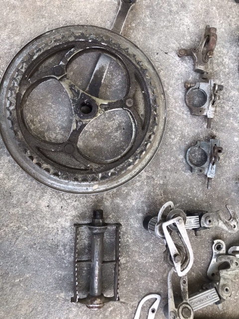 Favorit, Eska diely - 9