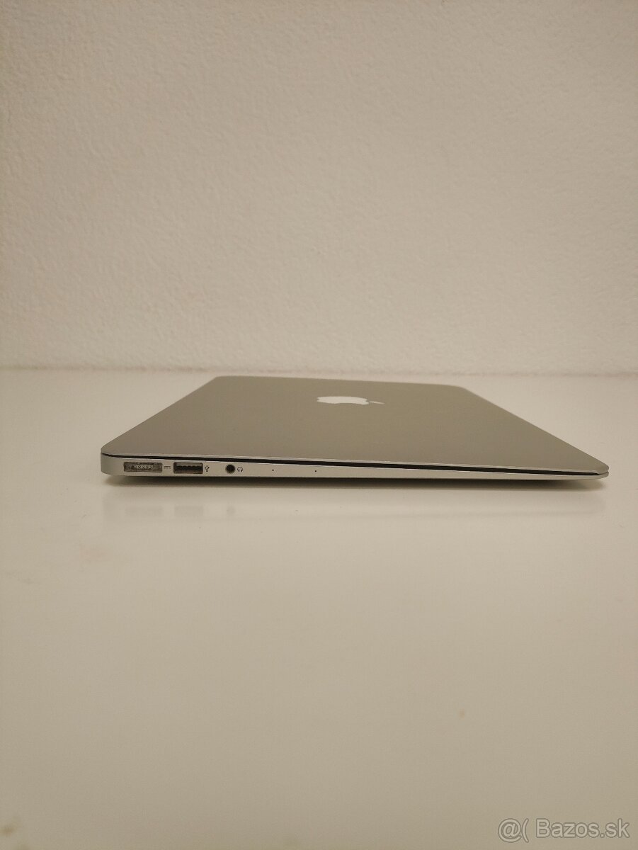 MacBook Air A1466 2017 | i5 | 8 GB RAM | 128 GB SSD - 9