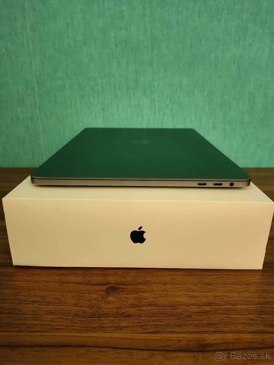 MacBook Pro 13 2018 | i5 • 8GB • 512GB SSD - 9