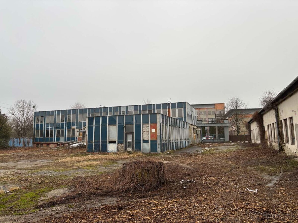 Exkluzívna ponuka priemyselného areálu v Trebišove - 9