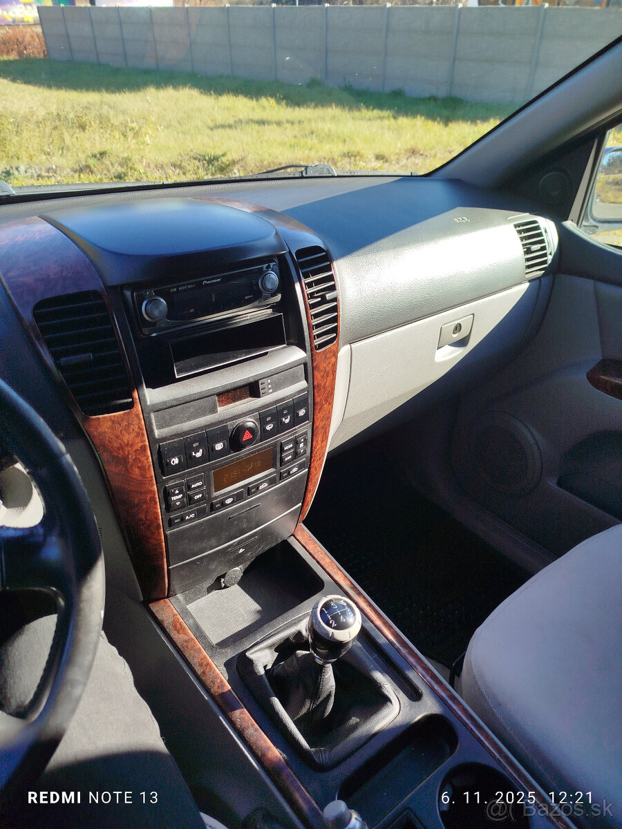 Predám KIA Sorento 2,5 diesel/manual - 9