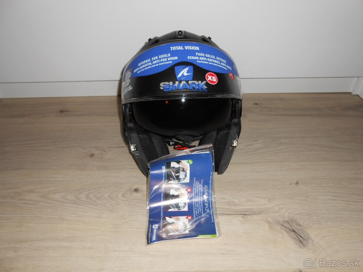 Predam krasnu novu moto prilbu znacky SHARK SPARTAN GT BLANK - 9