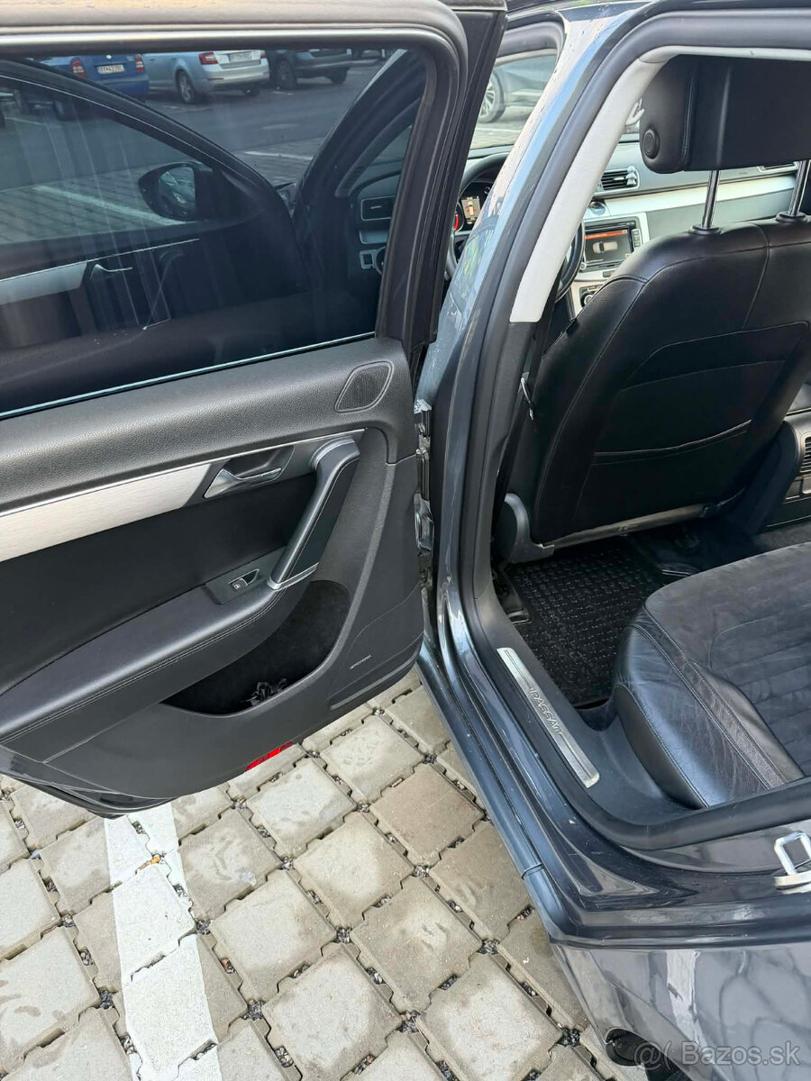 Volkswagen Passat B7 4Motion DSG - 9