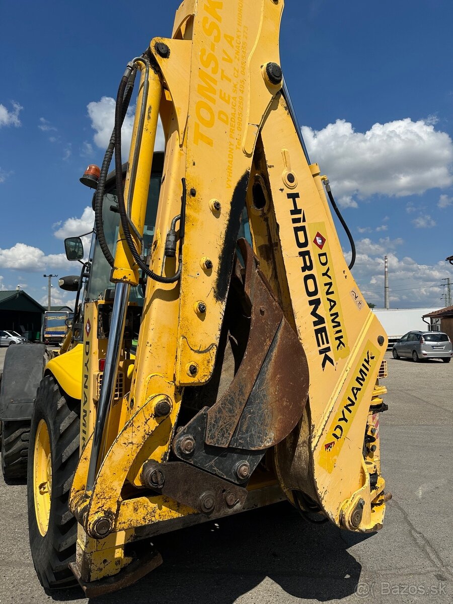 HIDROMEK traktorbager 4x4 2007 VIN 032 - 9