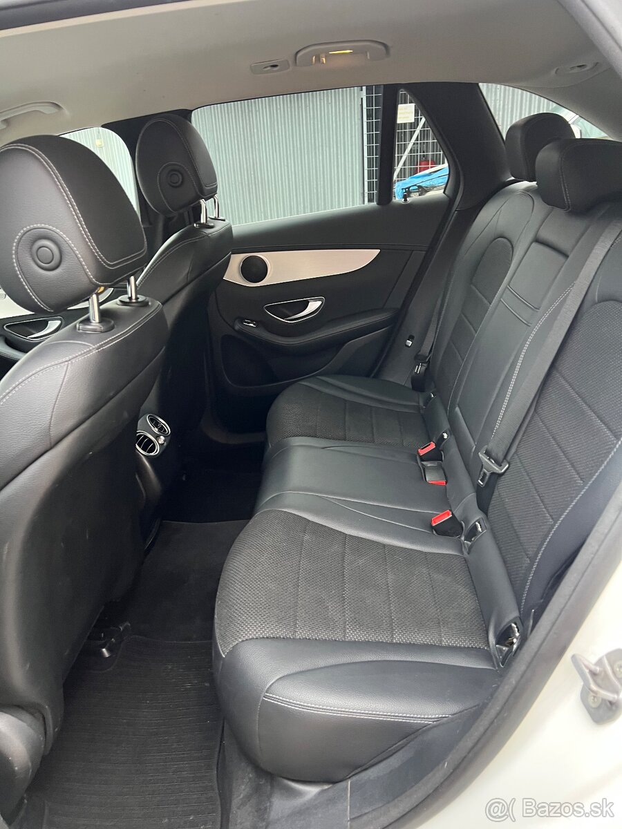 Mercedes-Benz GLC SUV 220d 4MATIC A/T - 9