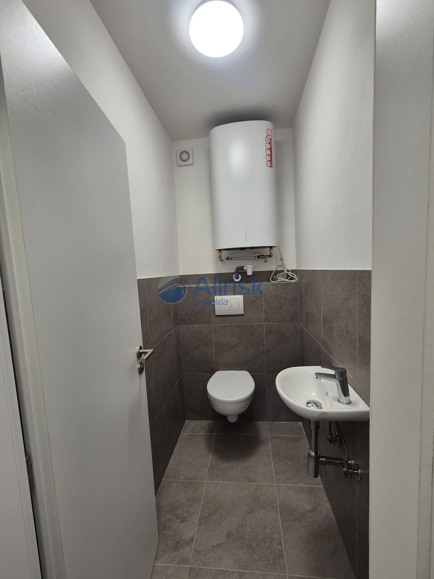 Váš nový prenájom v Pezinku. Ponuka 3-izbového bytu na prená - 9