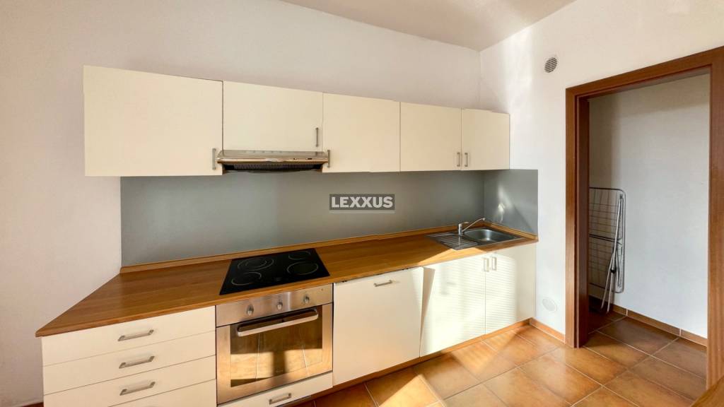 | priestranný 4izb byt, balkón, garáž, kobka, novostavba, BA - 9