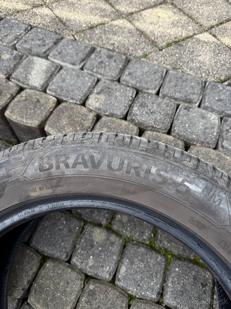 PNEUMATIKY BARUM 215/55 R17 V - 9