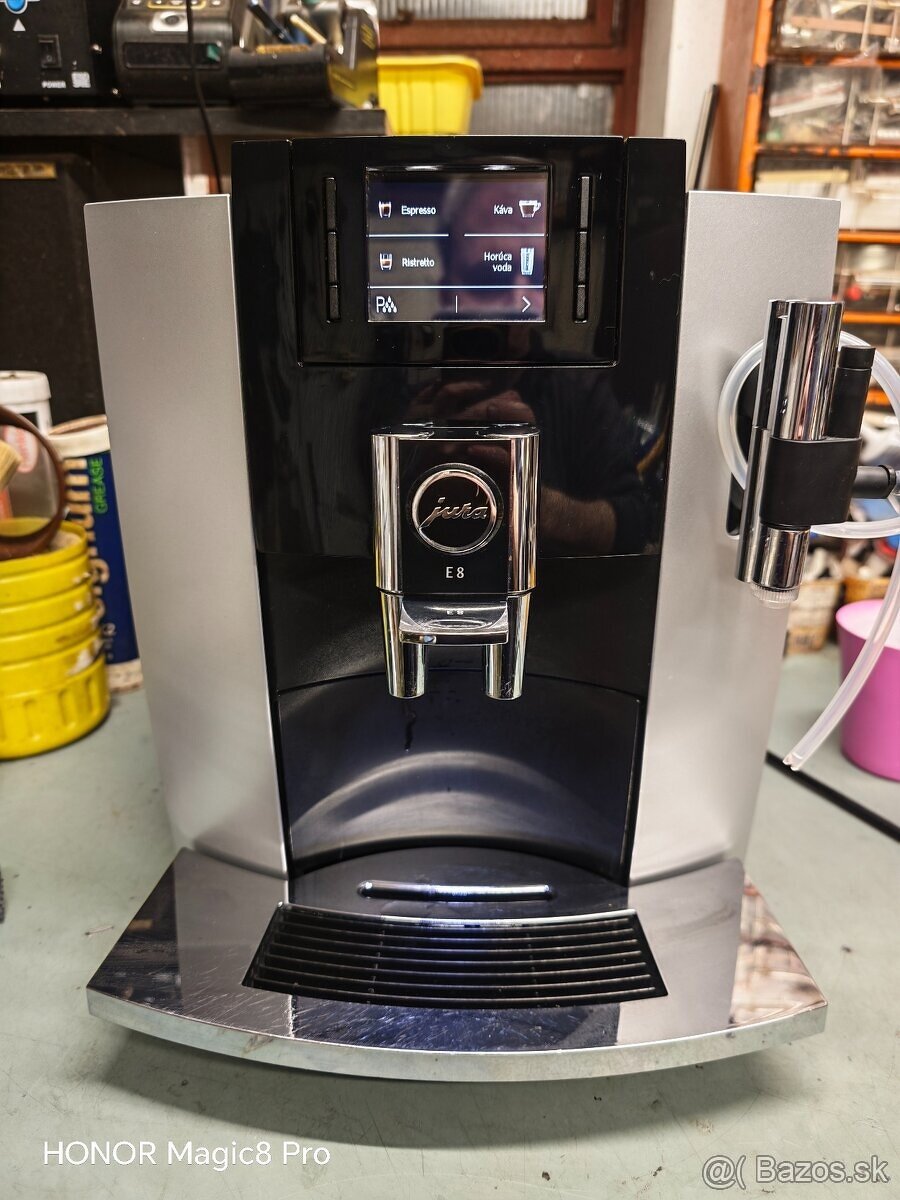 Espresso kavovar JURA E8 - 9