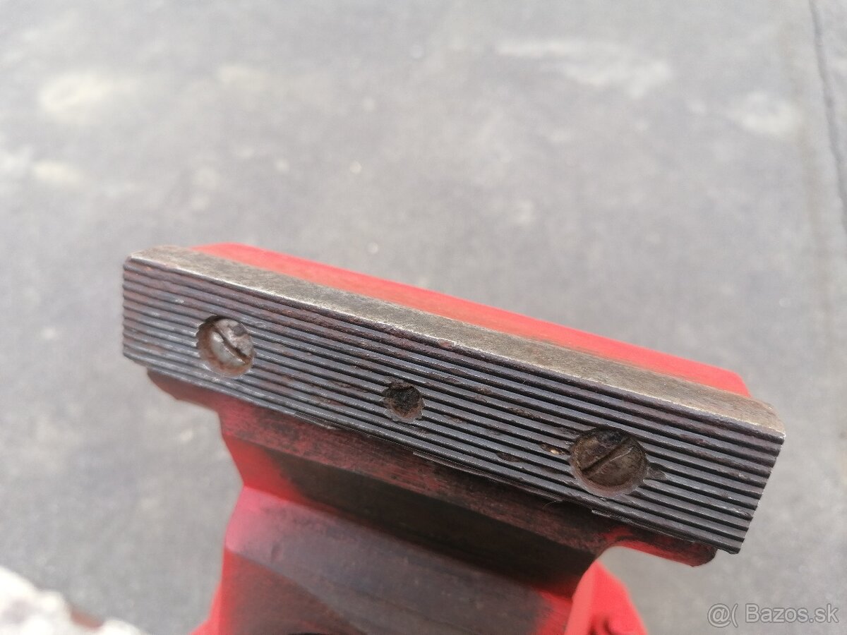 Predám zverák YORK 125 A - 9