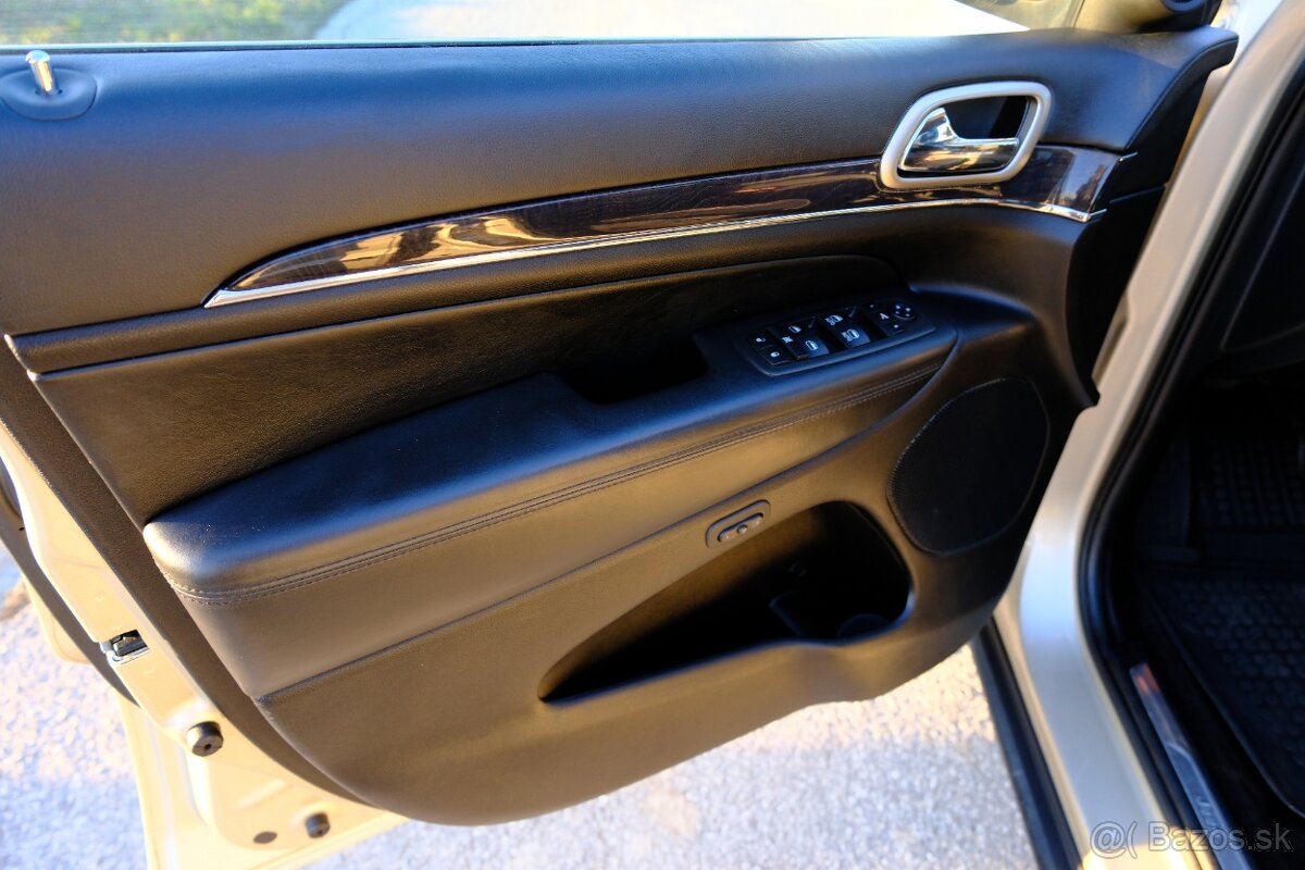 Jeep Grand Cherokee 3.6 Overland - 9