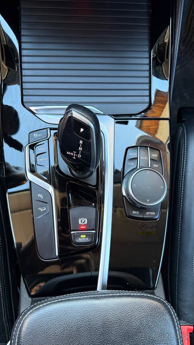 BMW X3 xDrive20d 2.0 140kW Luxury Line A/T - 9