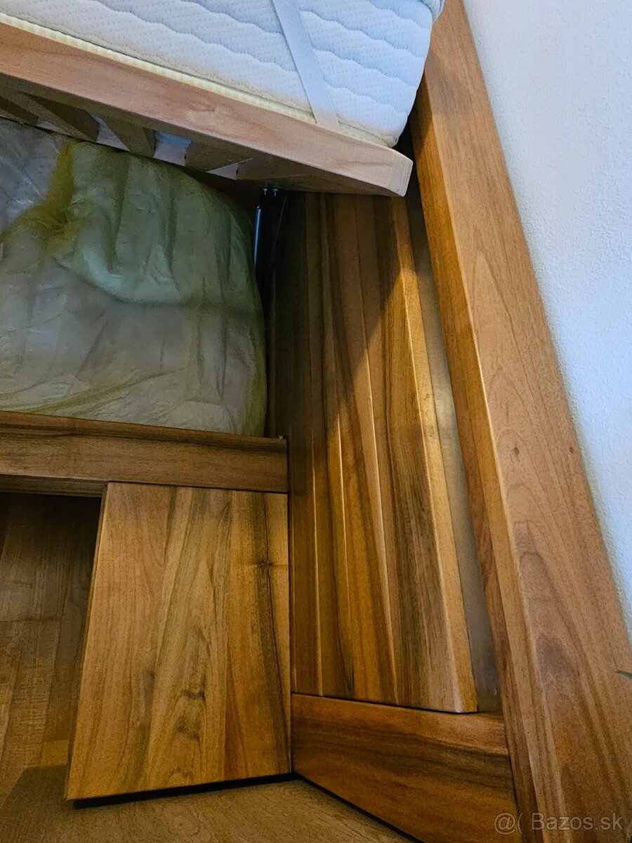 Manželská postel - 9