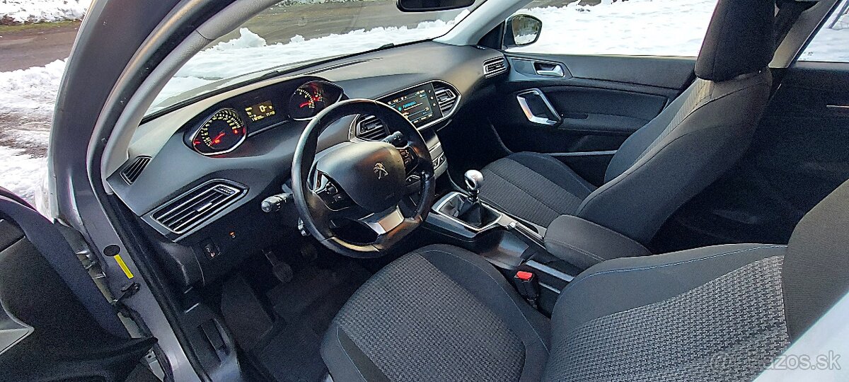 ✳️Peugeot 308 SW BREAK 1.2i 96KW Style 2019 119000km - 9