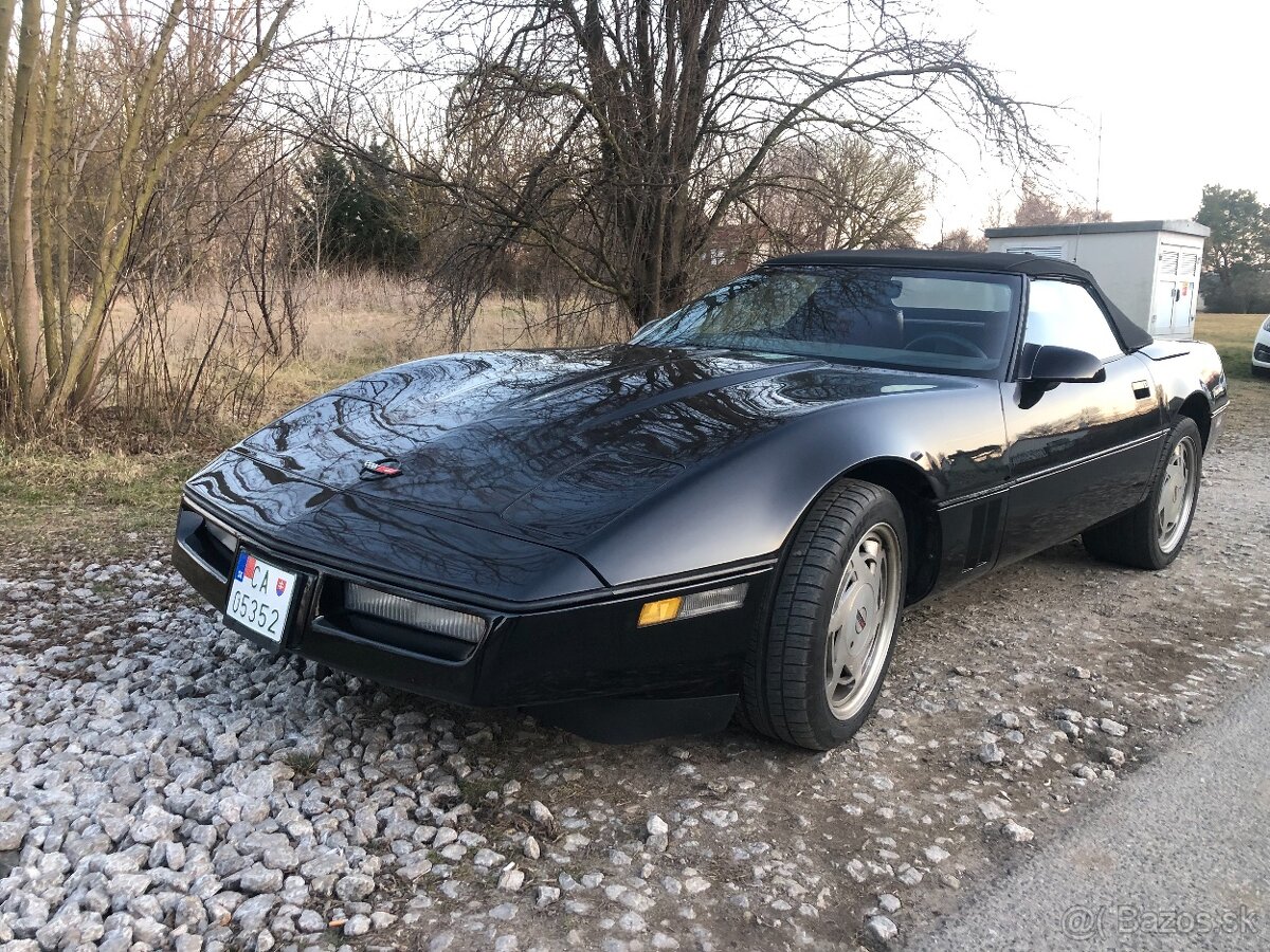 1989 Chevrolet Corvette C4 Convertible - 9