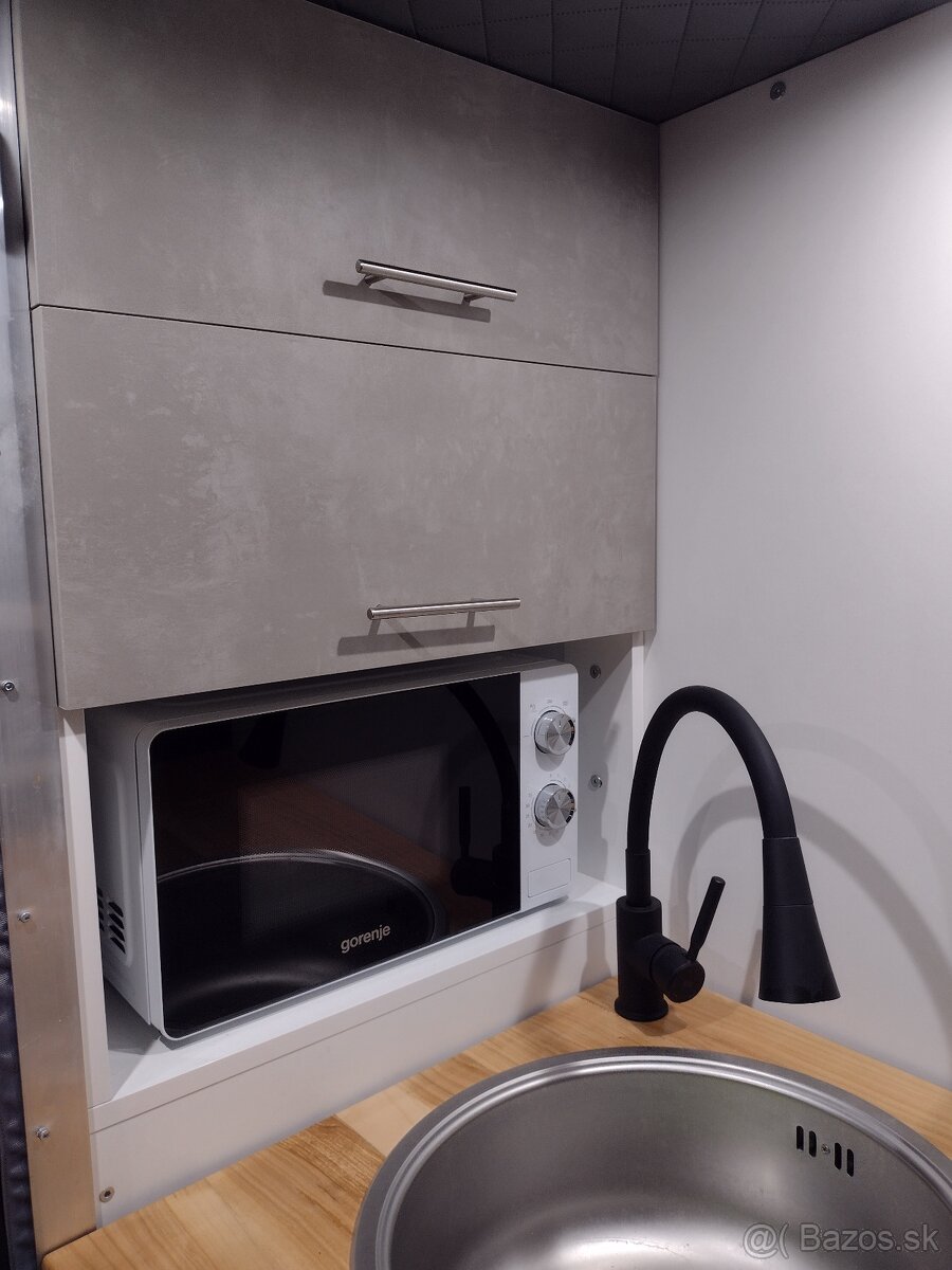 Renault Master Campervan - 9