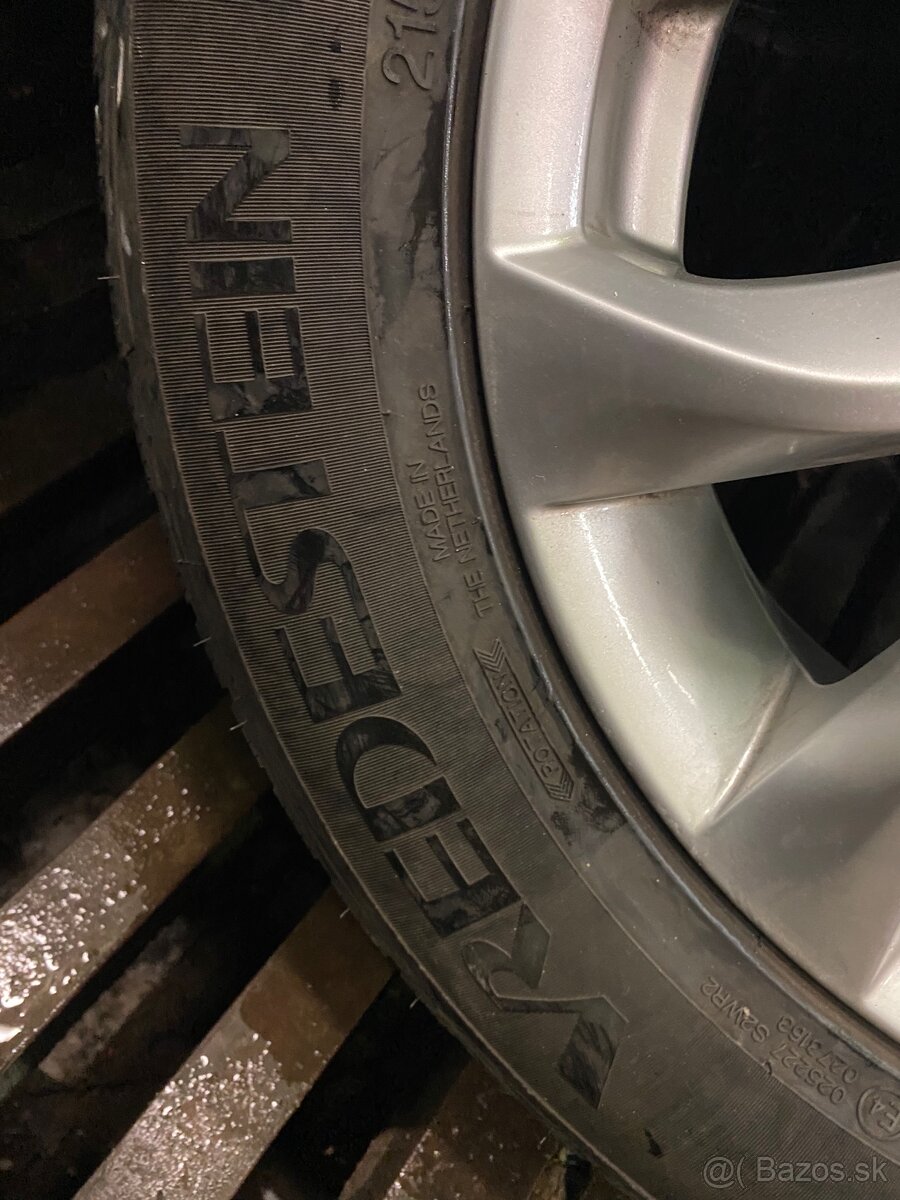 5x114,3 R16 6,5J ET50 Mazda + 215/60 R16 zimné - 9