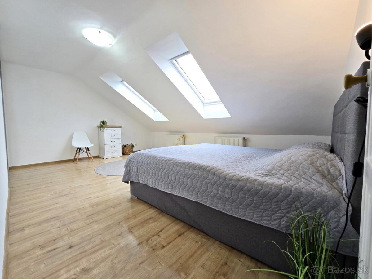 Mestský DOM so záhradou 807 m², 2x kúpeľňa, klíma / Orechová - 9