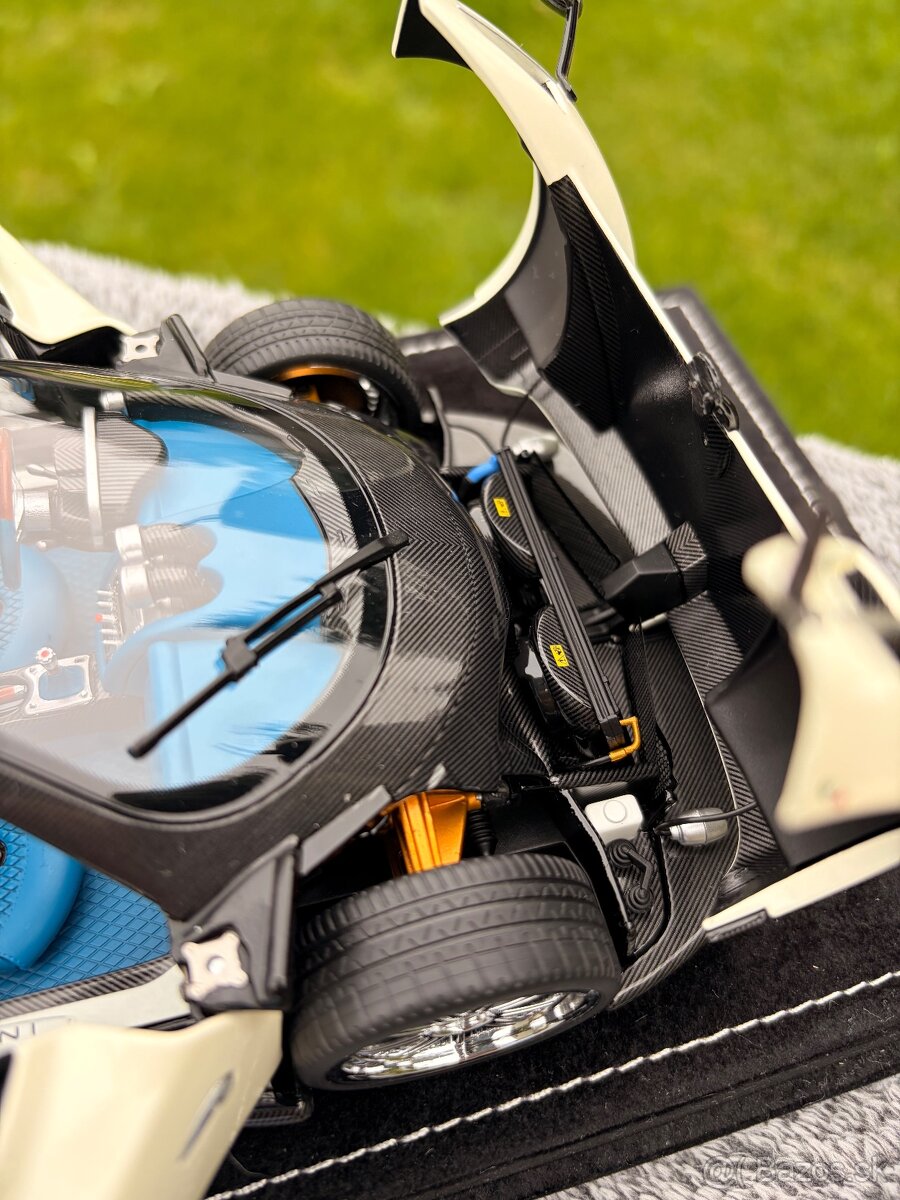 Pagani Zonda F white / Almost Real / 1:18 - 9